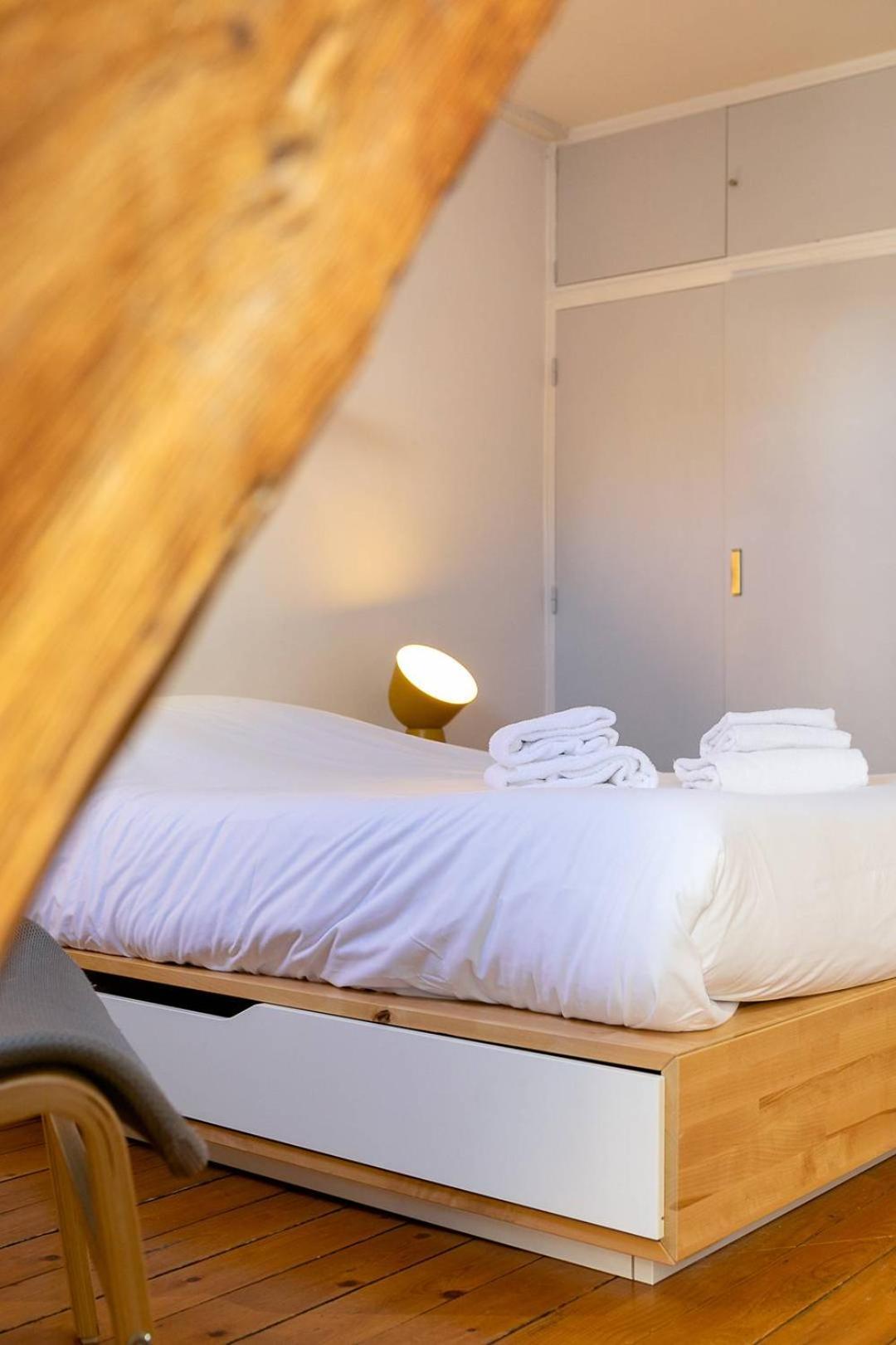 Apartamento La Plume Aux Pieds Du Parvis Saint Jean Dijon Exterior foto